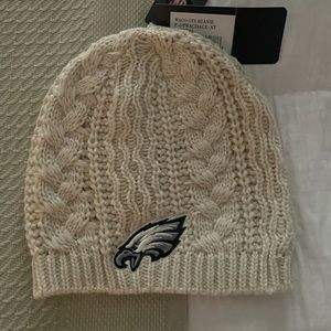 Women’s cream Philadelphia eagles beanie